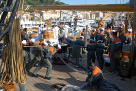 nave scuola amerigo vespucci lavori vita a bordo